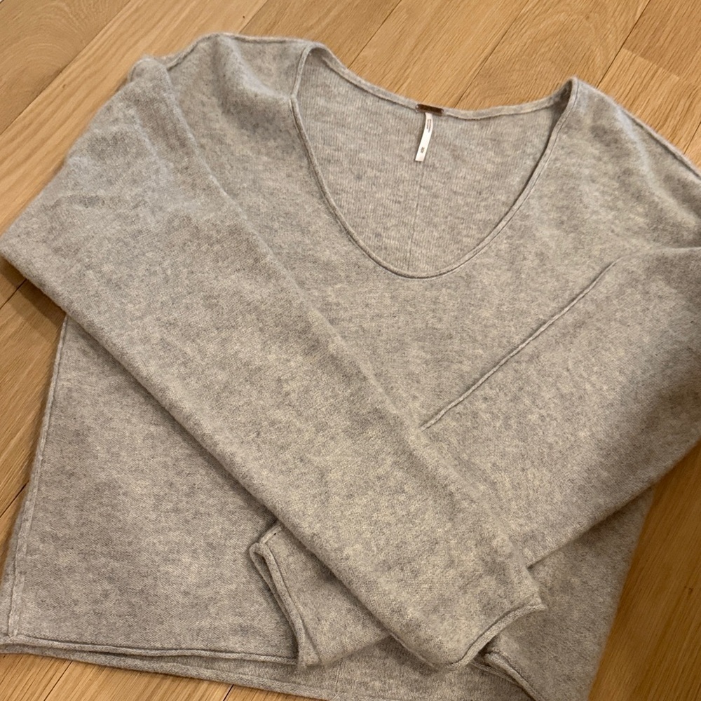 Free People Heather Gray V-Neck Knit Sweater